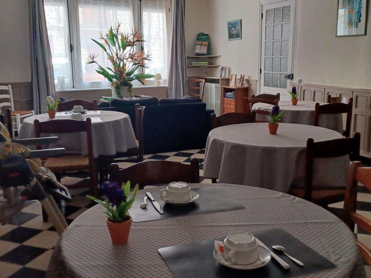 Les Glycines Bed and Breakfast Le Vigan  Εξωτερικό φωτογραφία