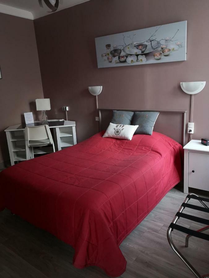 Les Glycines Bed and Breakfast Le Vigan  Εξωτερικό φωτογραφία